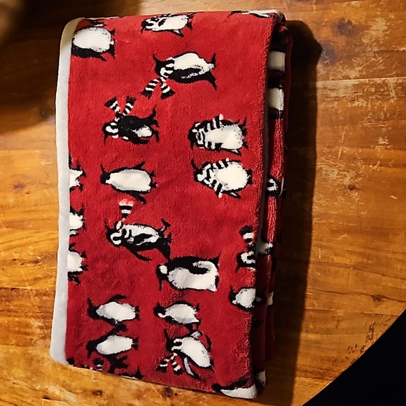 Vera Bradley Accessories - Vera Bradley penguin infinity scarf